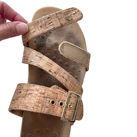 Vionic Skylar Sandals Size 9 Tan and Gold Cord Slide Adjustable Straps - Picture 10 of 10